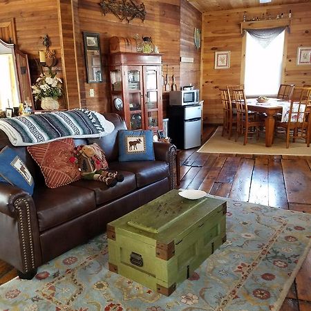 The Perkins House Bed & Breakfast Cornish ภายนอก รูปภาพ